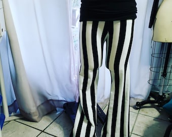 Pantalón campana de rayas