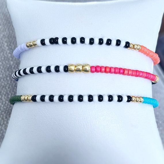 Handmade Colorful Customizable Beaded Bracelets, Seed Bead Bracelets, 90s  Inspired Trendy Beaded Bracelet, Personalized Bracelet, Rainbow - Etsy