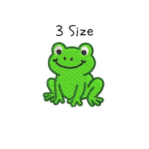 Puede incluir: Un bordado de rana verde con una cara sonriente y ojos negros. El texto "3 Size" está encima de la rana. La rana es un diseño de estilo caricatura, ideal para ropa o accesorios infantiles.