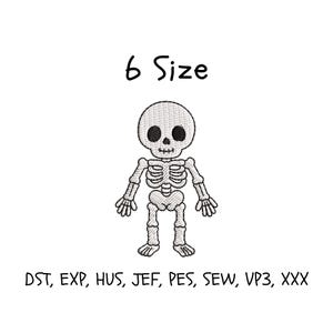 Könnte beinhalten: Ein schwarz-weißes Maschinenstickmuster eines Cartoon-Skeletts mit großen Augenhöhlen und einem genähten Mund. Der Text 6 Size ist über der Figur zentriert, und der Text DST, EXP, HUS, JEF, PES, SEW, VP3, XXX befindet sich zentriert darunter.