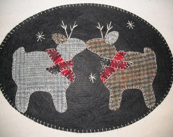 Kit de apliques de lana precortados "Baile de renos" - Alfombra de centavos/alfombrilla para velas