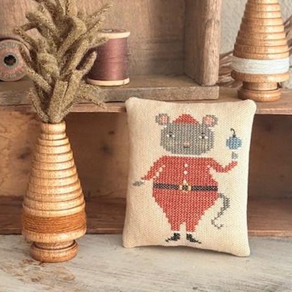 Chris Mouse ~ PDF/Download Cross Stitch PATTERN ~ from Notforgotten Farm™