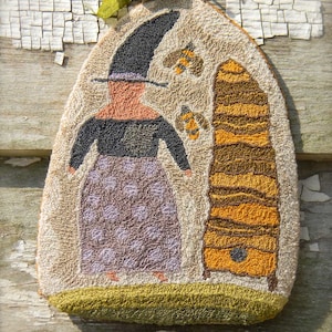 BEE WITCHED - PAPER Punch Needle Pattern - from ©Notforgotten Farm