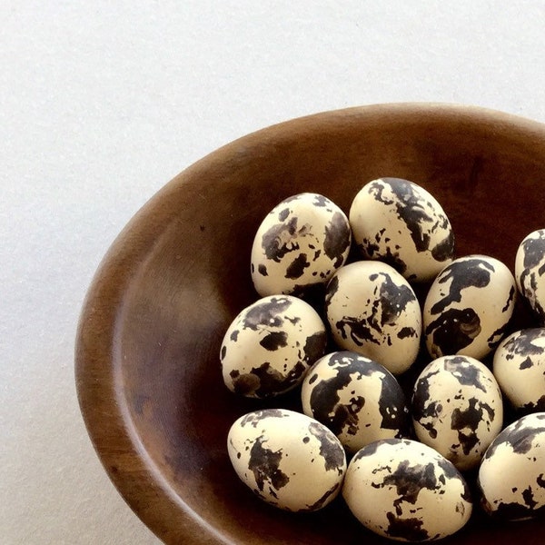 Set of 9 Faux Quail Eggs Brown and Cream Speckeled Bird Egg