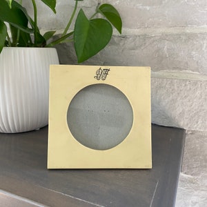 Vintage Picture Frame Square with Round Opening