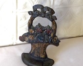 Hubley Doorstop Flower Basket Bow Cast Iron Victorian