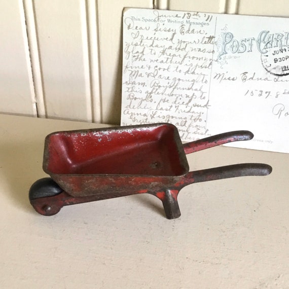 mini toy wheelbarrow