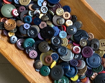 200 Vintage Buttons Mixed Colors Large Bag Craft Supply