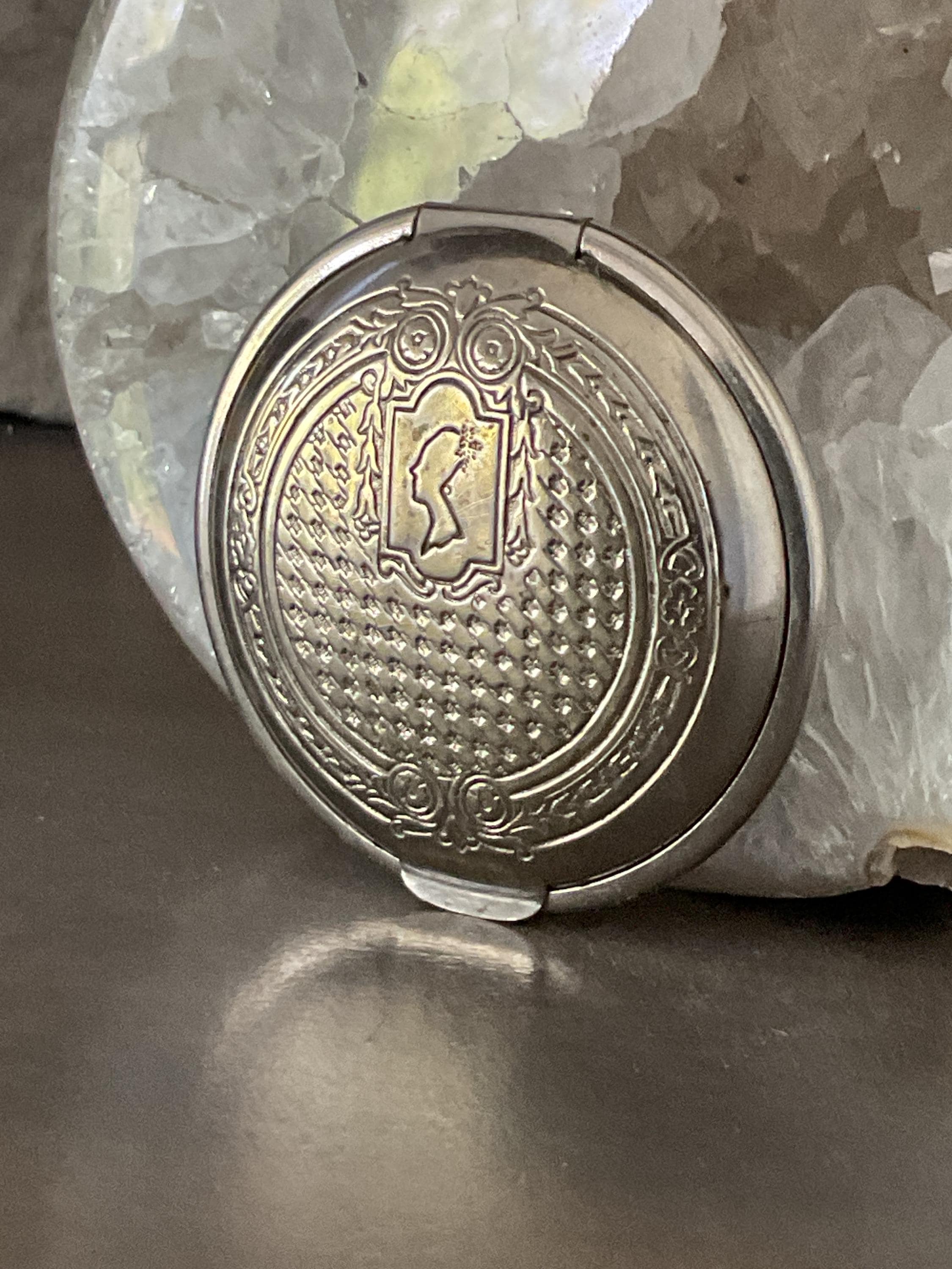 Vintage powder compact - Etsy 日本