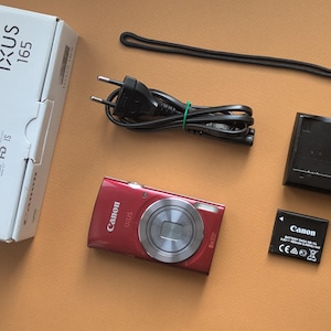 Canon IXUS 165 Red
