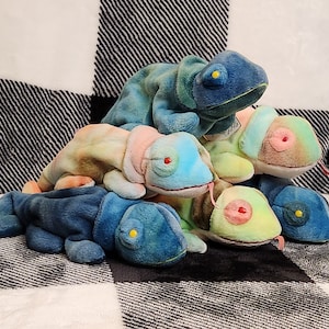 TY Rainbow Beanie Baby Chameleon Colorful Tye Die Blue or Rainbow, Beanie Baby Chameleon, Gift for Chameleon Lovers,Gift for Cowork Birthday