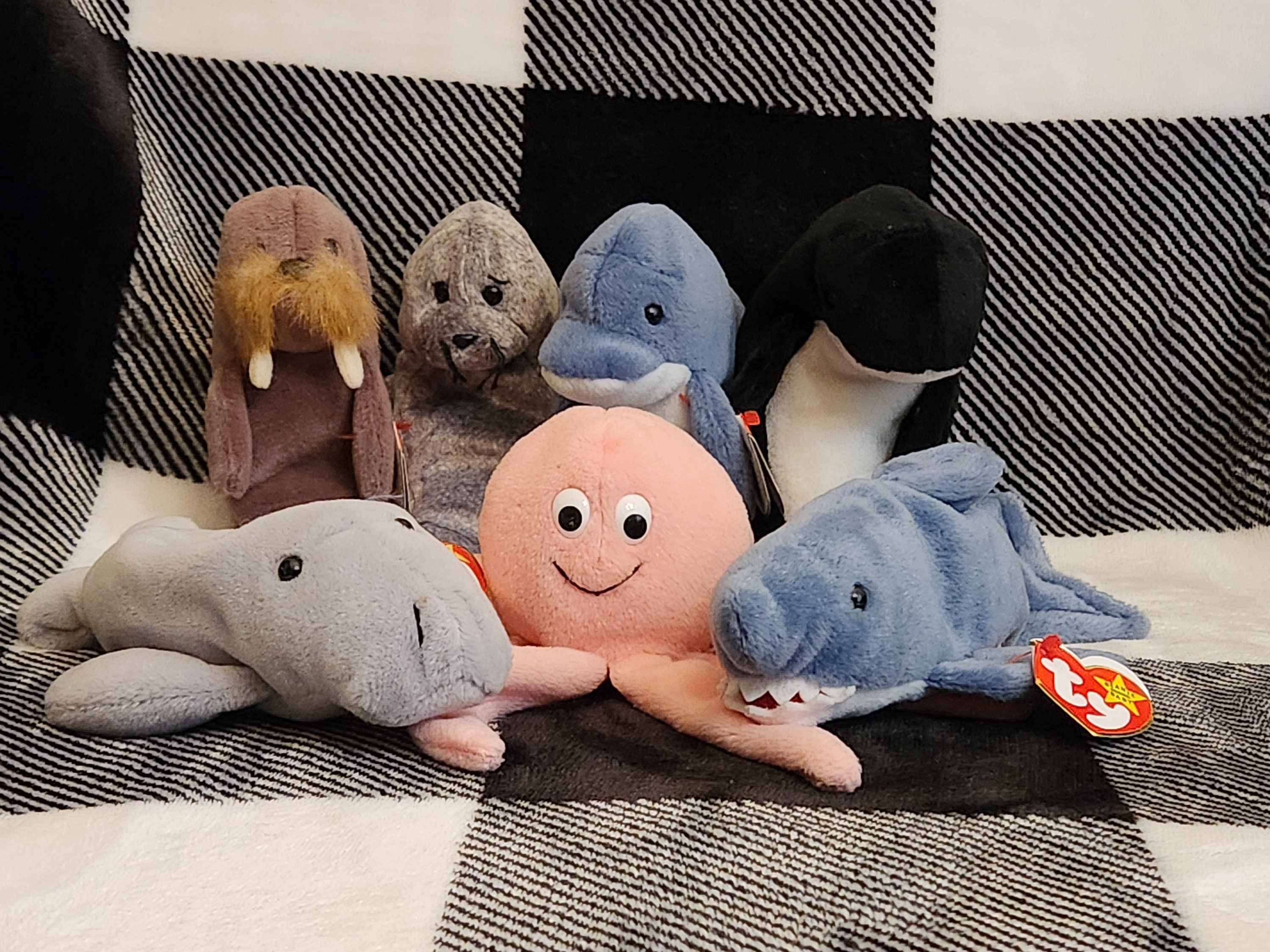 Beanie Baby Sea Life Waves the Killer Whale Manny the Manatee Echo the Dolphin Inky Jolly the Walrus Slippery the Seal and Crunch the Shark