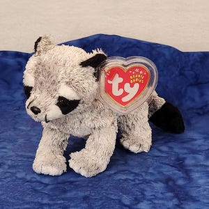 Beanie Baby Bandito the Raccoon Plush, Gift for Child, Gift for Raccoon Lovers, Gift for Beanie Baby Lovers, Gift for Christmas
