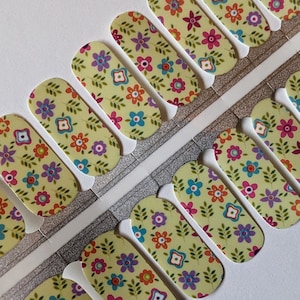 Floral Nail Wraps: Summer Delight Nail Art Stickers