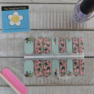 Succulent Cactus Nail Wraps: Easy DIY Nail Art Stickers