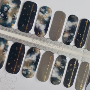 Galaxy Chic Nail Wraps: DIY Nail Art Stickers