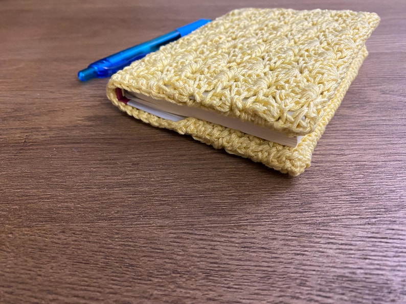 Crochet Bible Cover – Shell-Stitch Pattern, Handmade, Cotton, Customizable, Variety of Colours afbeelding 13