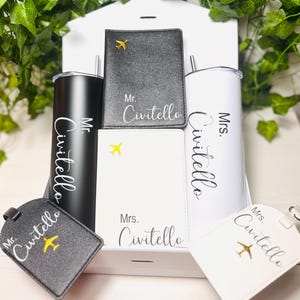 Regalo personalizado para Sr. y Sra.: porta pasaporte y etiqueta de equipaje, vasos para novios, regalo de bodas, vasos de acero inoxidable para él y para ella