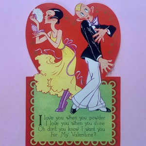 Grote Vintage Valentijnsdag Kaart Flapper Meisje Poeders Haar Neus Terwijl Jongen Zwijmelt Carrington Kaart