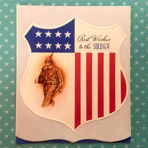 Biglietto d'auguri vintage inutilizzato di buona fortuna per il soldato patriottico della Seconda Guerra Mondiale, il 4 luglio