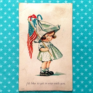 Carte postale vintage du 4 juillet Petite fille patriotique avec drapeau américain Charles Twelvetrees