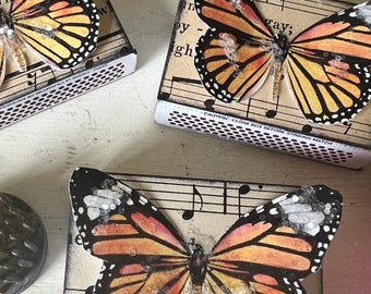 Vintage Monarch Butterfly Matches Matchbox Set of 3 farmhouse matchboxes for candles Country Living cottage Victorian Spring Mariposa