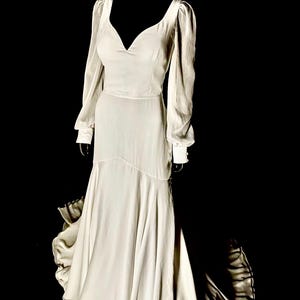 Light chiffon trumpet wedding dress bridal dress beach destination