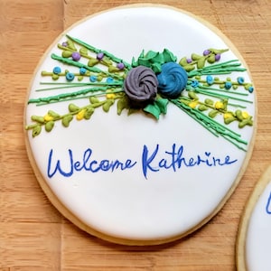 Wildflower Design Sugar Cookies, Heart or Circle Shape, Neutral and Vibrant Colors Circle\Wreath Design