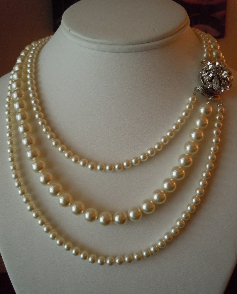Betty...swarovksi Pearl and Rhinestone Clasp Necklace Triple - Etsy