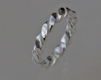 Twisted Wire Ring Heavy