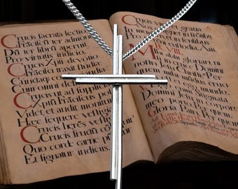 Stunning Handcrafted Silver Cross Pendant with Curb Chain - Gift Box Included for Religious Milestones or Everyday Wear