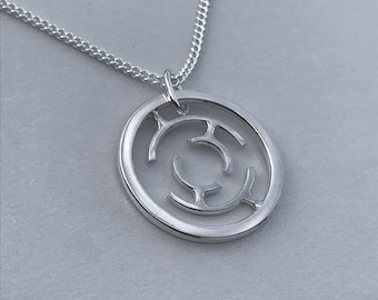 Mazeing Pendant
