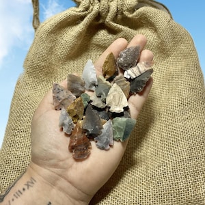 1''-1.5'' Jasper Hand Knapped Arrowheads | Arrowheads Bundles | Stone Arrowheads | Collectible Arrowheads | Natural Jasper | Neolithic Tool
