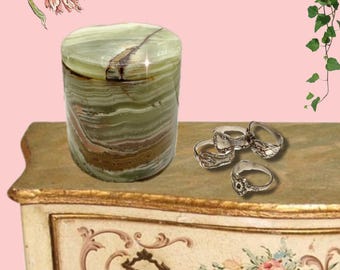 Green & Brown Marbled Onyx Trinket Box | Hand-Polished Natural Stone Jewelry Box – Cottagecore Decor | Crystal Holder | Jewelry Gift Box