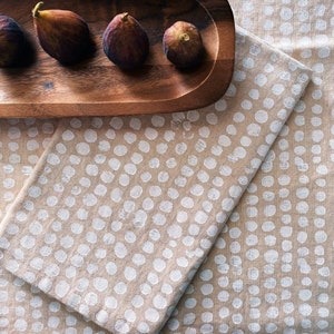 linen dinner napkin set. white pebbles. hand block printed. placemats / tea towel. hostess gift. polka dot. spring easter mother's day gift. image 1
