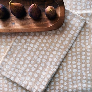 linen dinner napkin set. white pebbles. hand block printed. placemats / tea towel. hostess gift. polka dot. spring easter mother&#39;s day gift.