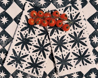 linen dinner napkin set. black floral dots on oatmeal. hand block printed / placemats. hostess gift. party decor. abstract western pattern.