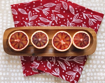 berry toss. block printed linen napkins / placemats / tea towels. set of four. boho floral design. spring tabletop napkins.