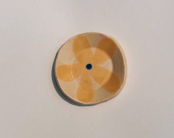 ceramic ring dish. yellow flower 01. trinket tray. glazed stoneware. 3 inch plate.