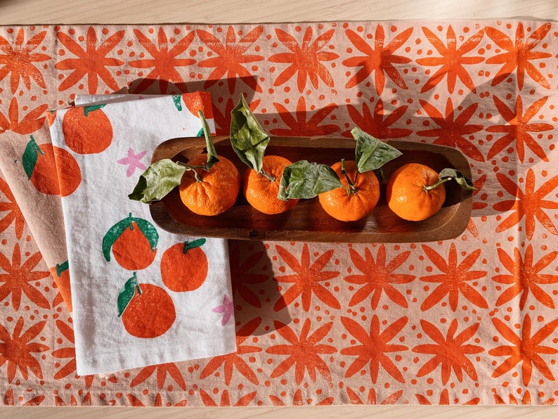 hand block printed table runner. floral dots on blush pink. boho decor. linen tablecloth. preppy beach house. abstract. orange. easter. imagem 3