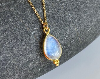Rainbow Moonstone Necklace, June Birthstone, Minimalist Moonstone Teardrop Pendant Gold and Silver, Delicate Layering Drop Jewelry Gift