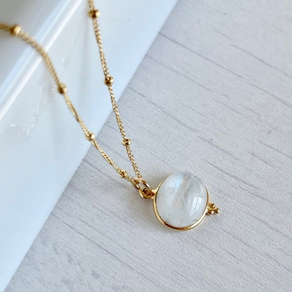 Rainbow Moonstone Necklace, Blue Flash Moonstone Oval Pendant, Layering Drop Gold or Silver, Minimalist White Jewelry, Holiday Gift for her