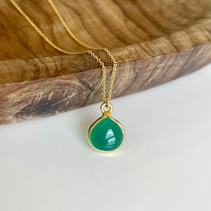 Green Onyx Teardrop Necklace, May Birthstone, Emerald Smooth Drop Pendant, Green Layering Minimalist Necklace, Emerald Jewelry, Gift for her image 8