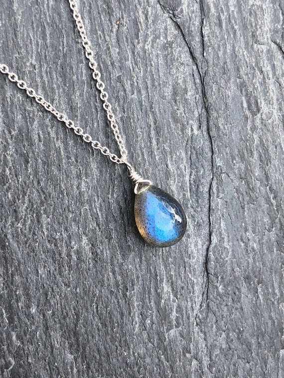 Solid Gold Star Labradorite and Moon Universe Charm Necklace - Handmade Jewellery  UK Odissa