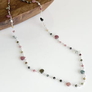 Watermelon Tourmaline Necklace, Multicolor Beaded Choker Gold or Silver, Wire wrapped Dainty Minimalist Necklace, October Birthstone Gift imagem 10