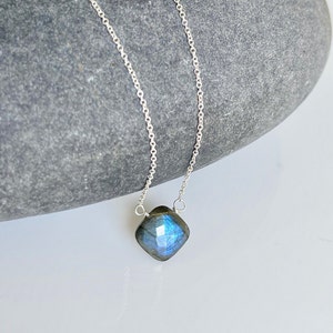 Labradorite Necklace, Minimalist Blue Labradorite Diamond Shape Pendant in Gold or Silver, Dainty Layering Boho Necklace, Delicate Gift