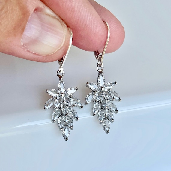 White Topaz Flower Earrings Sparkly Floral Drop Earrings Elegant Wedding Earrings Gold or Silver Clear Jewelry Fancy Earrings for Women Etsy