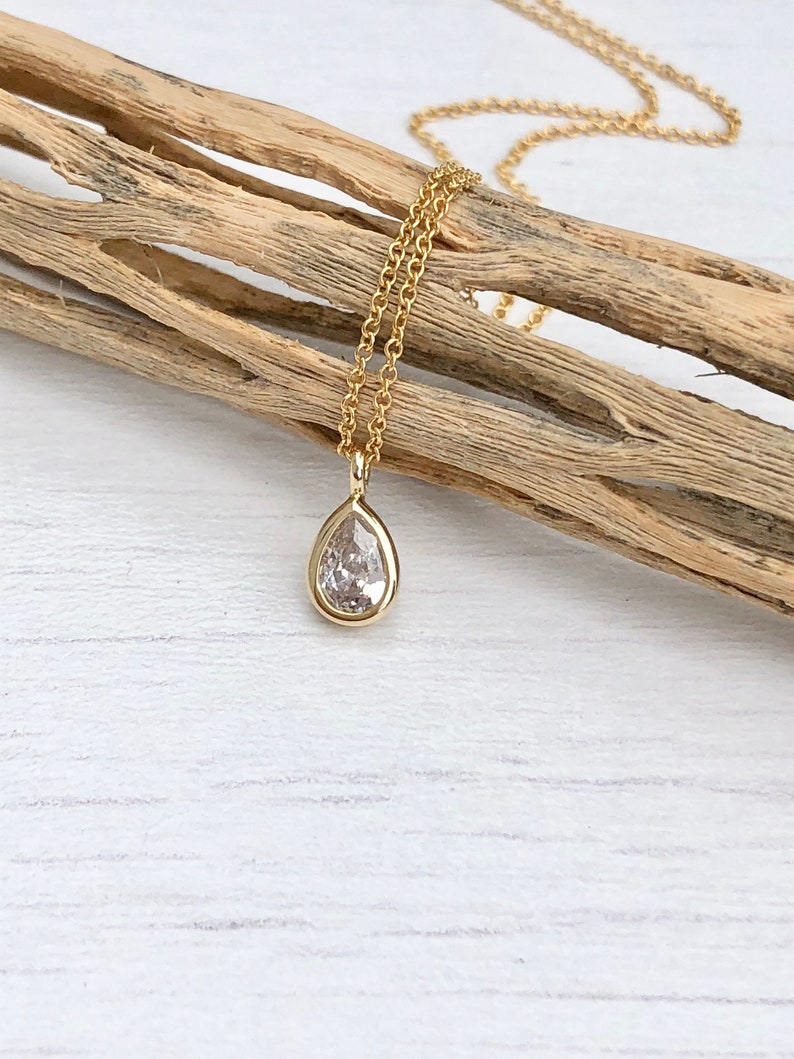 Tiny Drop Minimalist Necklace, Dainty Crystal Quartz Teardrop Pendant, Layering Everyday Jewelry, April's Birthstone, Gift for her, Silver Gold Filled