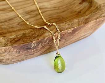 Peridot Necklace, August Birthstone, Lime Green Teardrop Pendant in Gold or Silver, Satellite chain Layering Summer Necklace, Gift for her