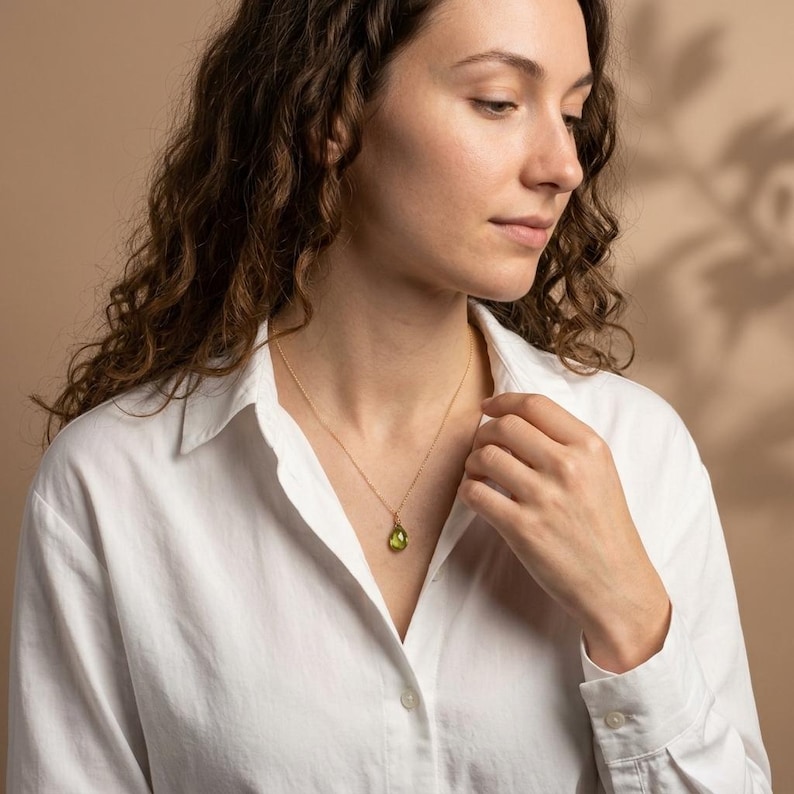 Peridot Necklace, August Birthstone, Green Peridot Pendant, Solid 14k Gold, Peridot Jewelry , Real Gold Necklace, Minimalist Gold Jewelry image 3